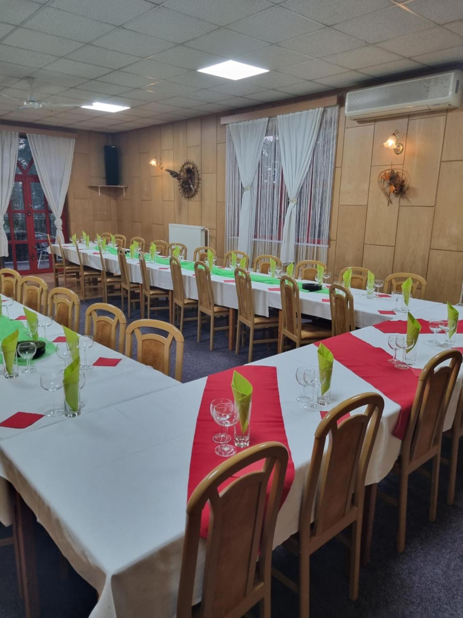 Studanka Hotel Orlová Kültér fotó